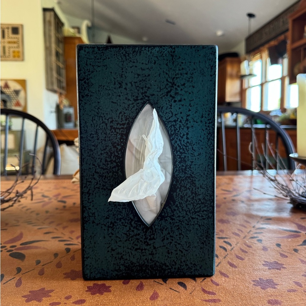 Tissue Box Cover - Picture 5 of 9